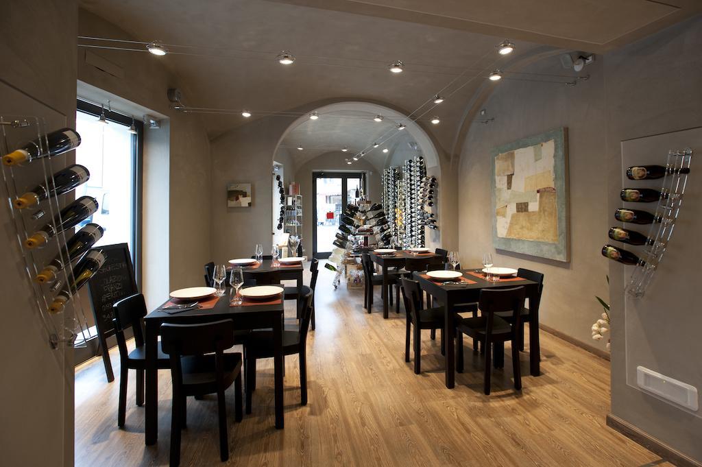 アルバ Vinoteca La Sacrestia Bed & Breakfast エクステリア 写真