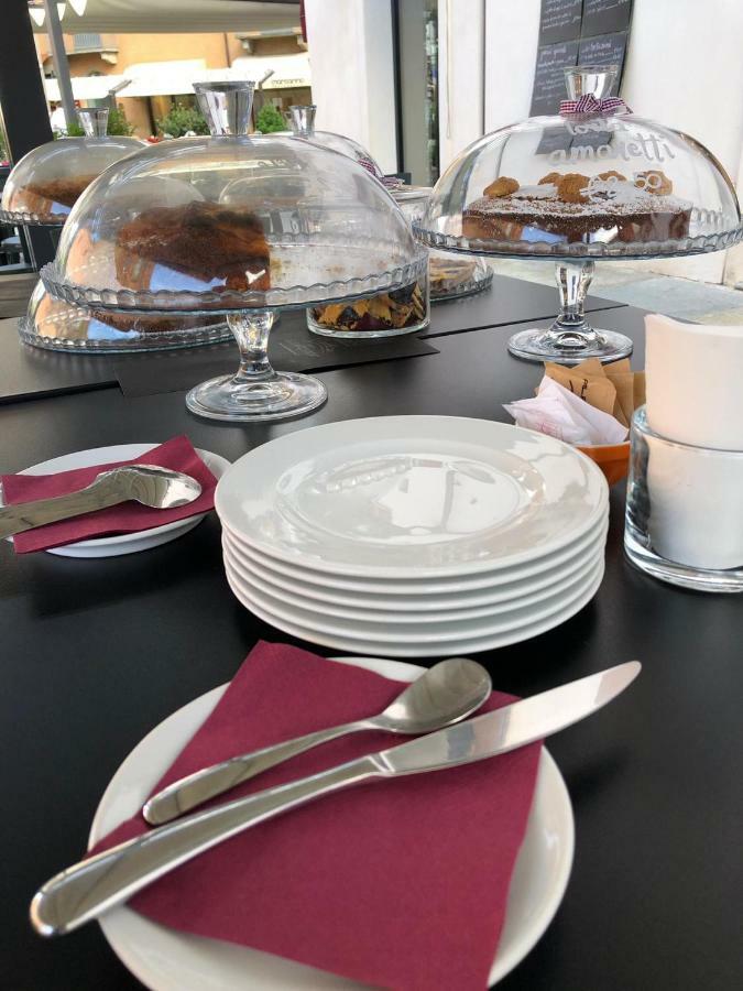 アルバ Vinoteca La Sacrestia Bed & Breakfast エクステリア 写真