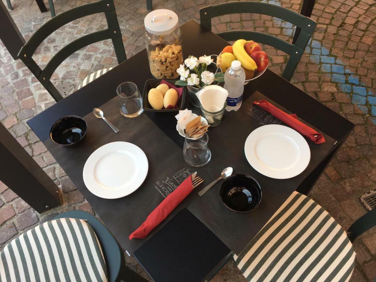 アルバ Vinoteca La Sacrestia Bed & Breakfast エクステリア 写真